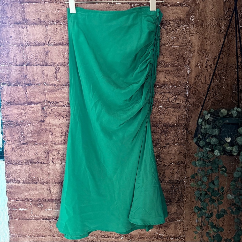 ✨ VINTAGE GIANNI VERSACE Silk Ruched Midi Skirt ✨